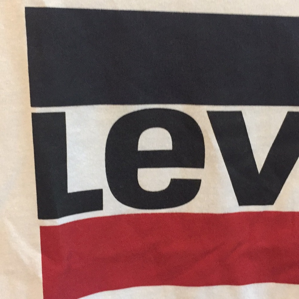Levi’s white logo graphic tee - Picture 3 of 5